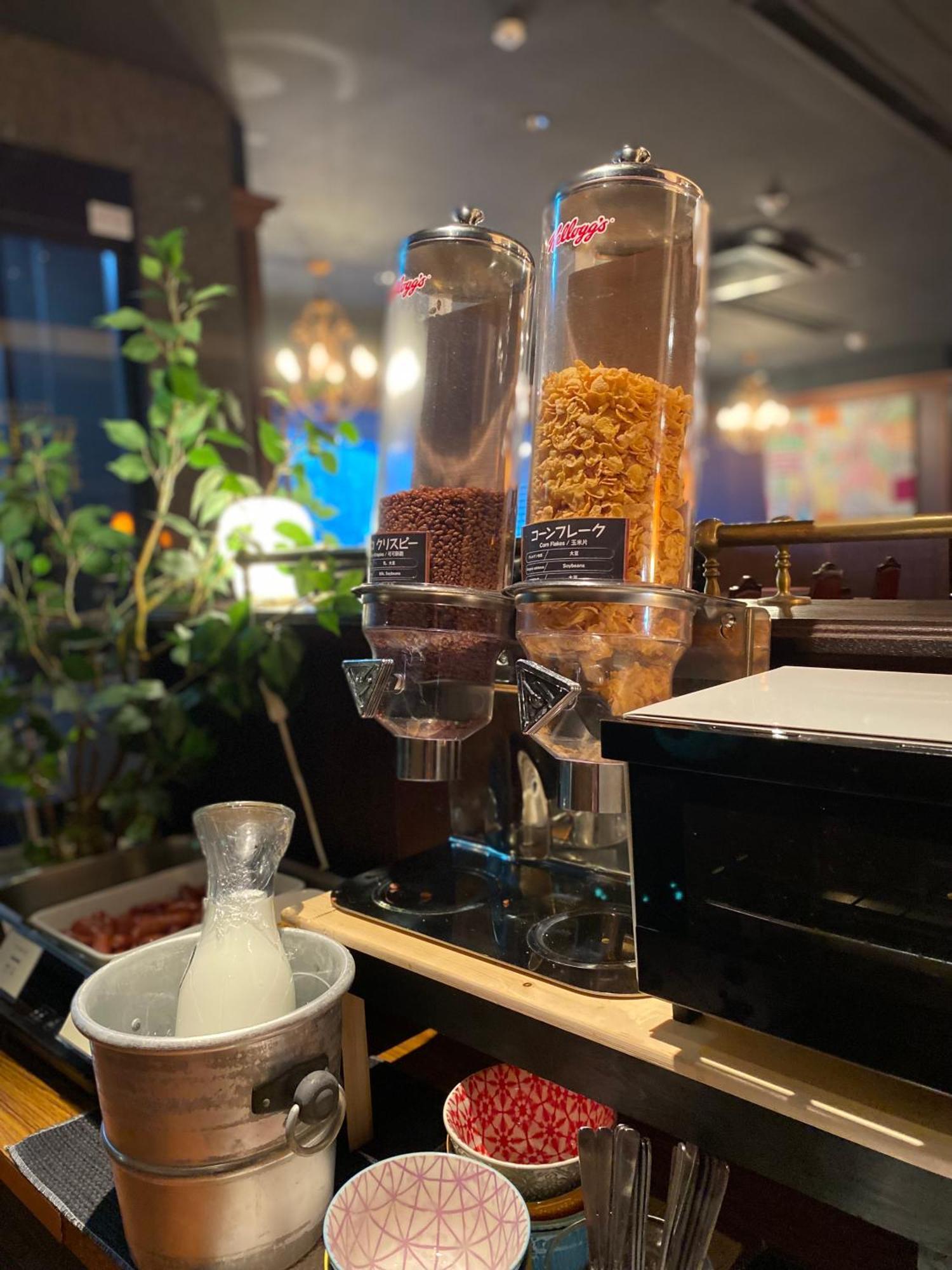 Hotel Silk Tree Nagoya Bagian luar foto