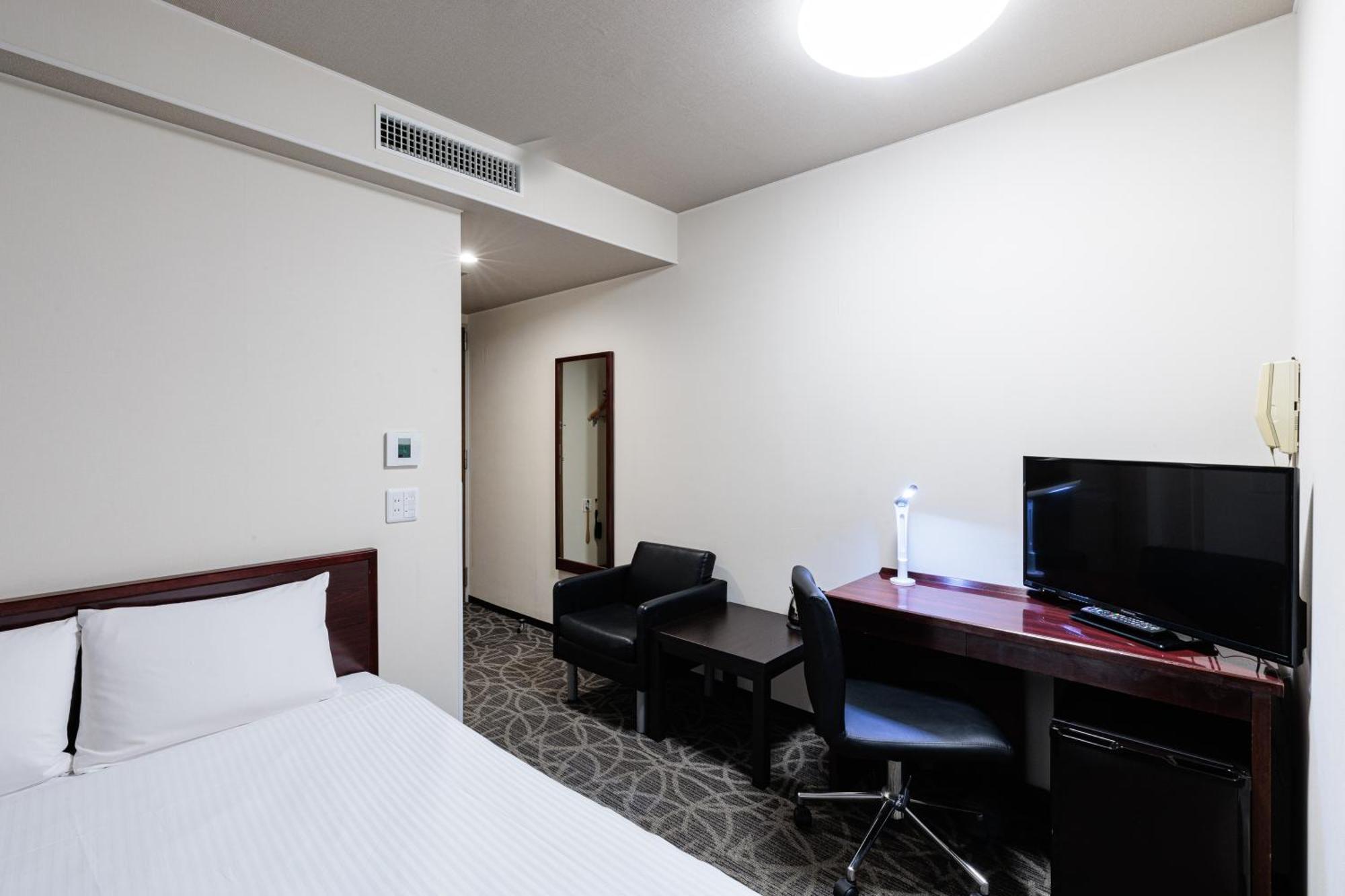 Hotel Silk Tree Nagoya Bagian luar foto