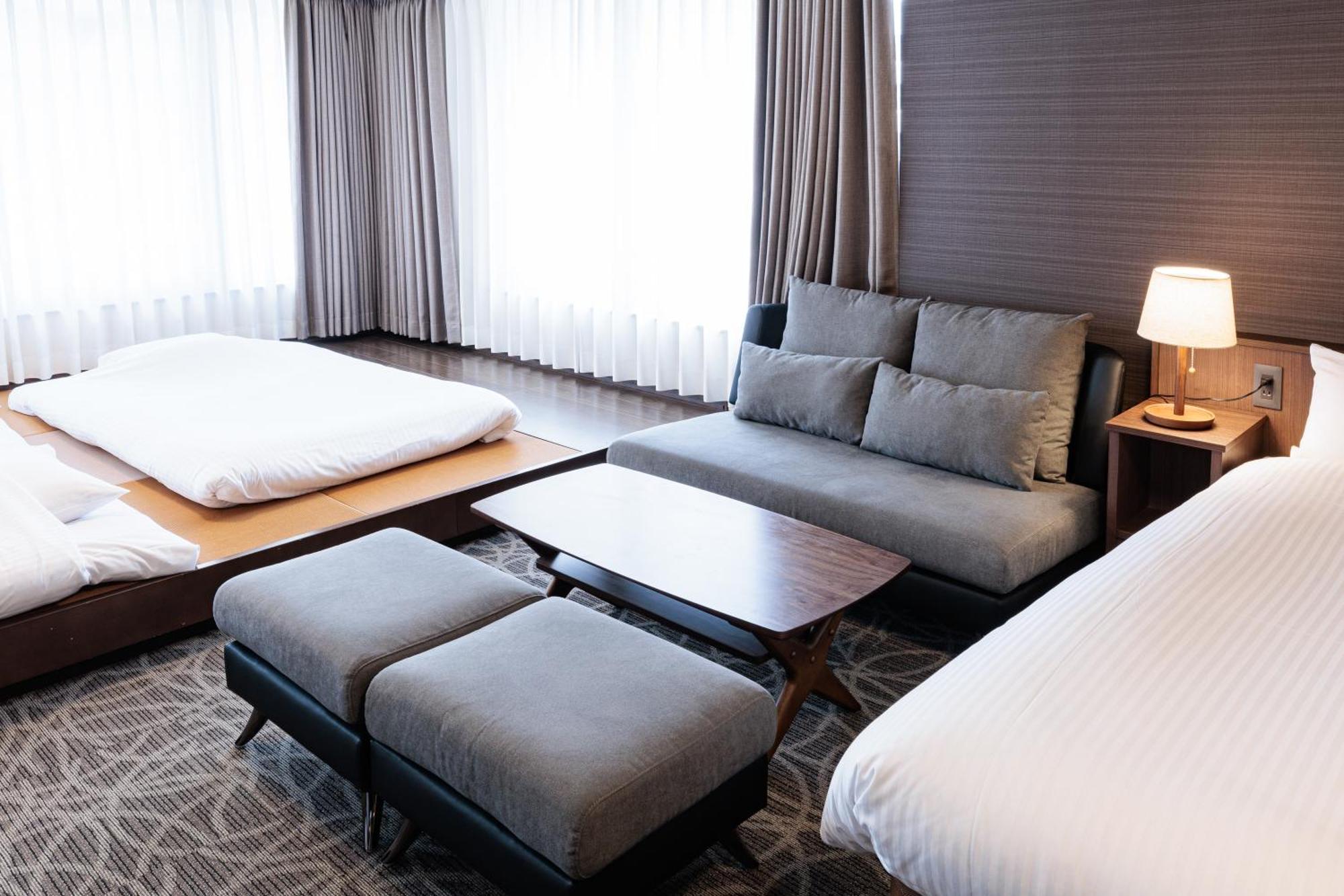 Hotel Silk Tree Nagoya Bagian luar foto
